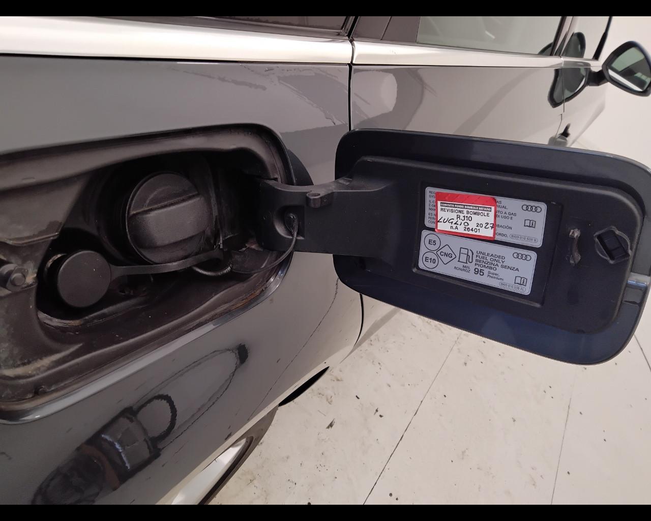 AUDI A4 V 2019 Avant - A4 Avant 40 2.0 g-tron Business Advanced 1