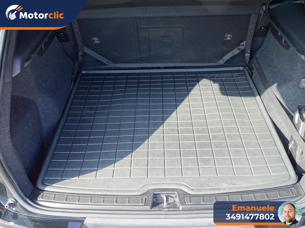 Volvo XC40 1.5 t3 Momentum 163cv my21