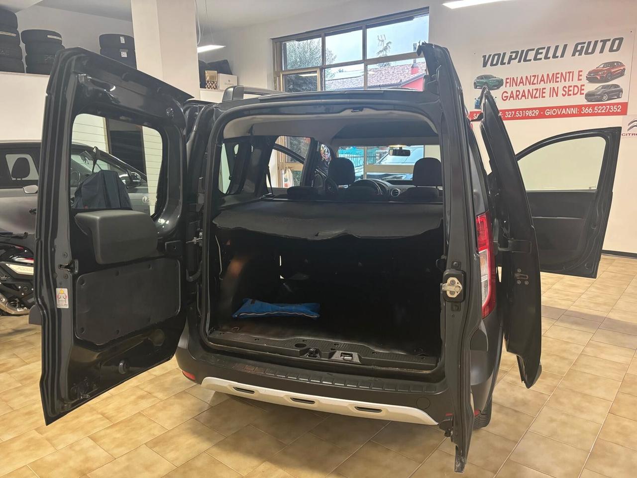 DACIA DOKKER ANNO 2015 DS 1.5 ADATTA NEOPATENTATI KM 100 MILA