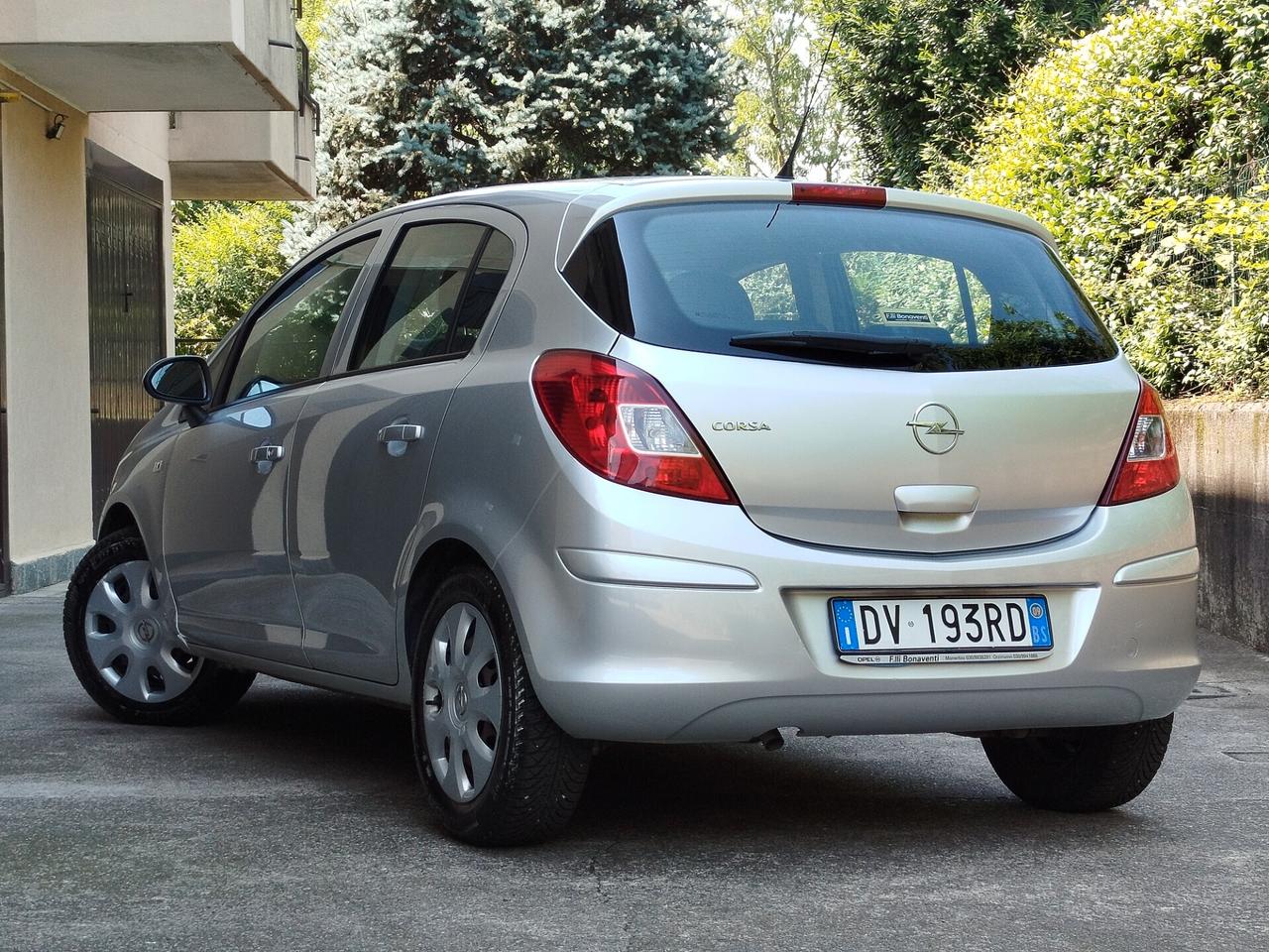 Opel Corsa 1.2 BENZINA 80cv / 50.000km / Neop.