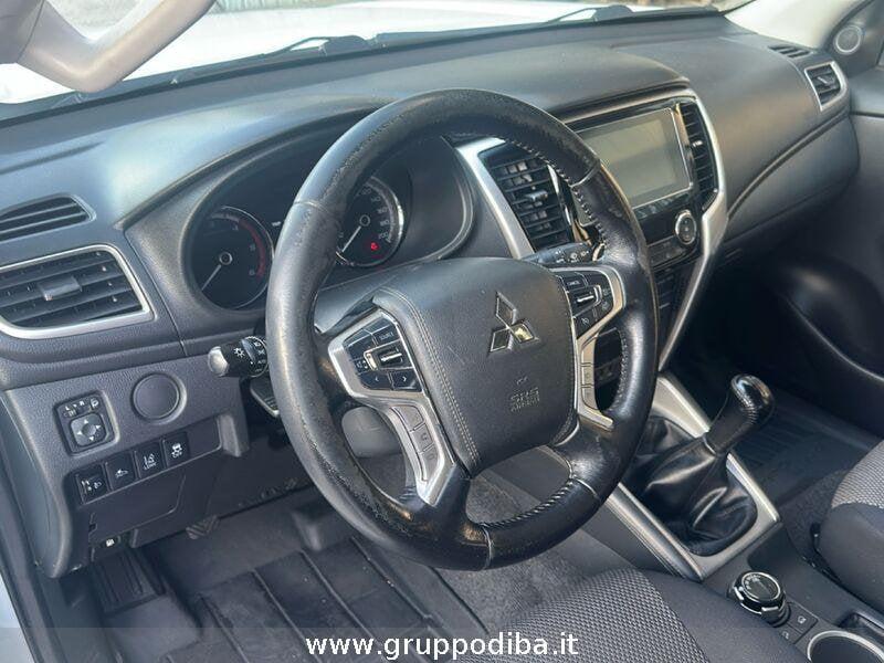 Mitsubishi L200 Cab VI 2019 Diesel d.cab 2.3d Invite Connect 4wd 150cv