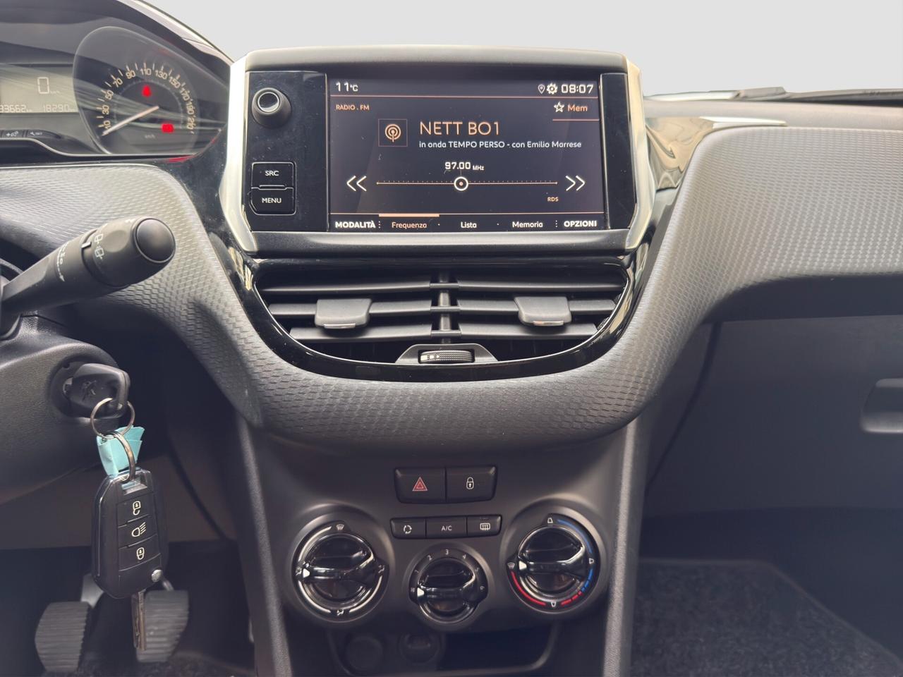 Peugeot 2008 PureTech 82 S&S Allure