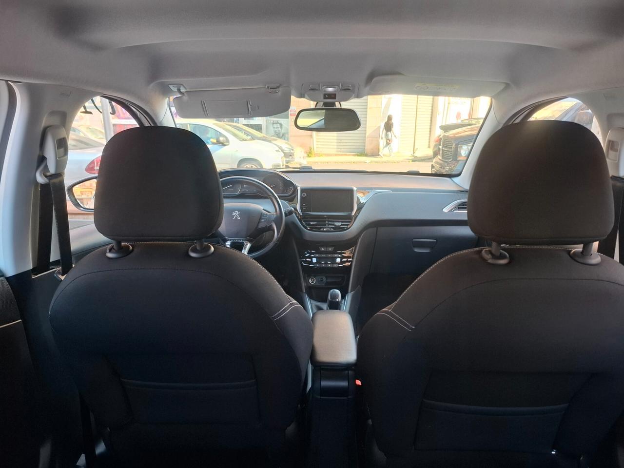 Peugeot 208 - 1.6 100 CV NAVIGATORE | LED