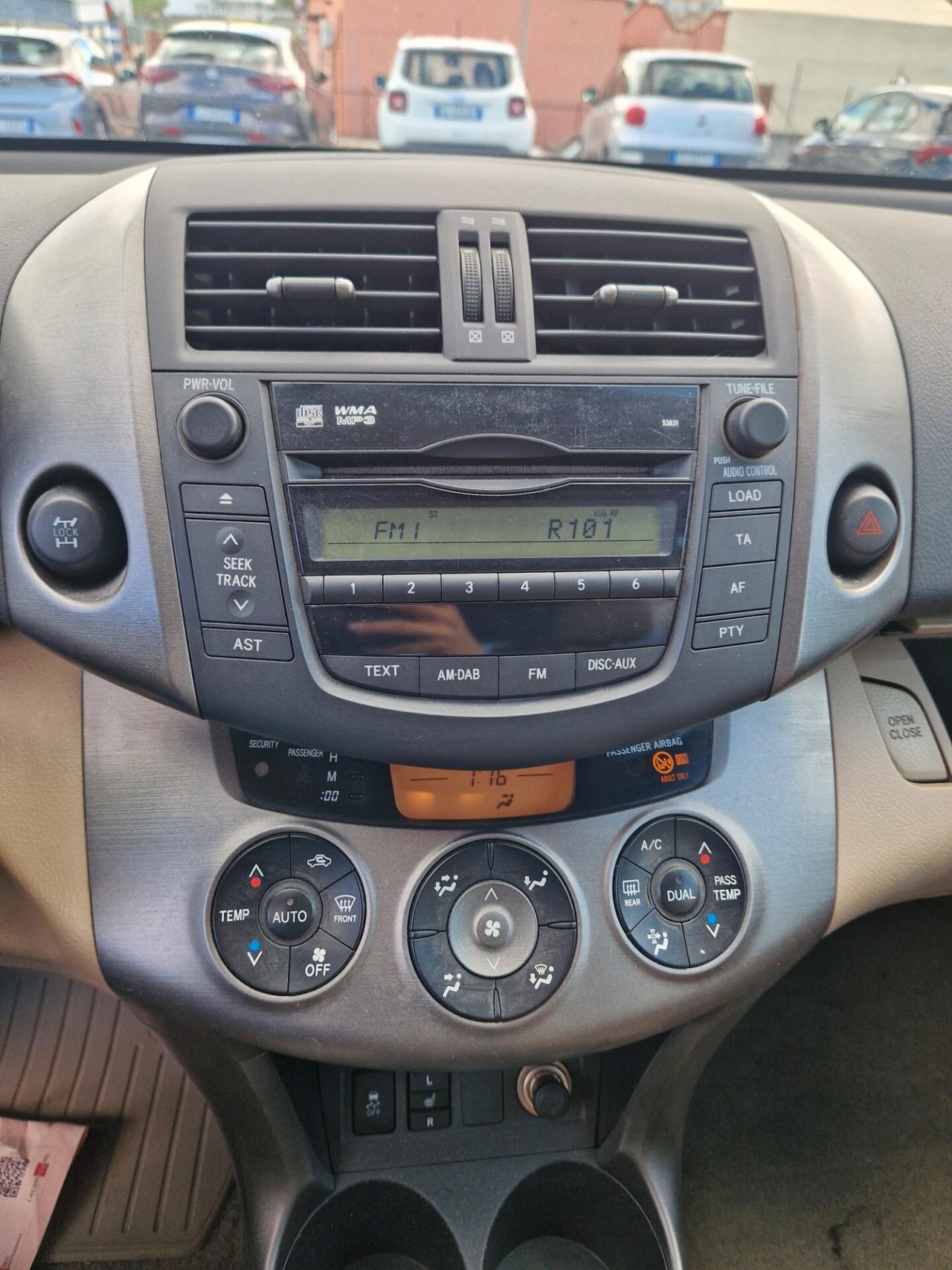 Toyota RAV 4 RAV4 Crossover 2.2 D-4D 150 CV DPF Exclusive