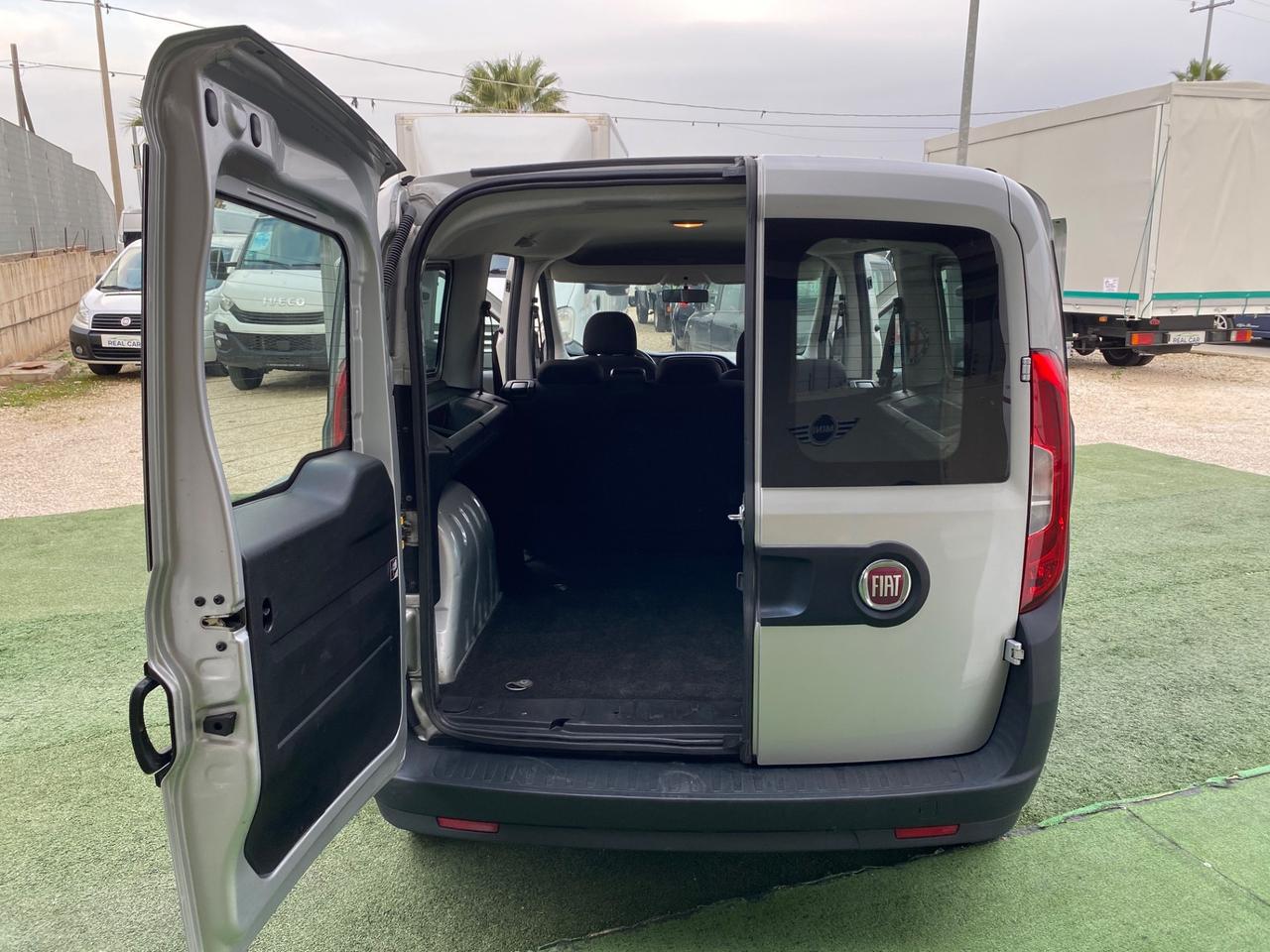 Fiat Doblo 1.6 Diesel Maxi Porte Posteriore Vettura