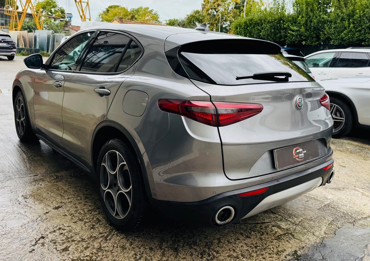 Alfa Romeo Stelvio 2.2 Turbodiesel 160 CV AT8 RWD Business