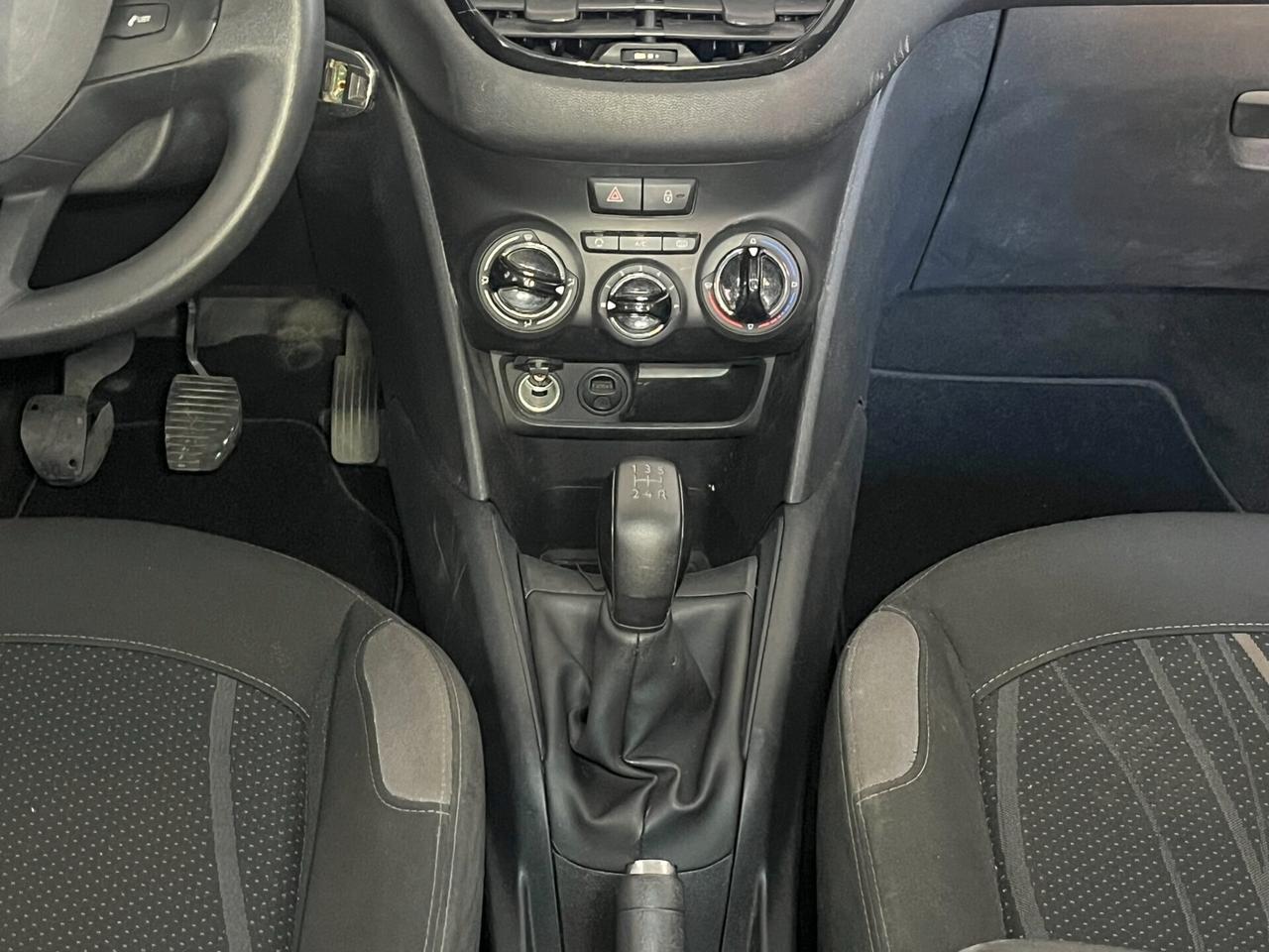 Peugeot 208 1.4 HDi 68 CV 5 porte Allure