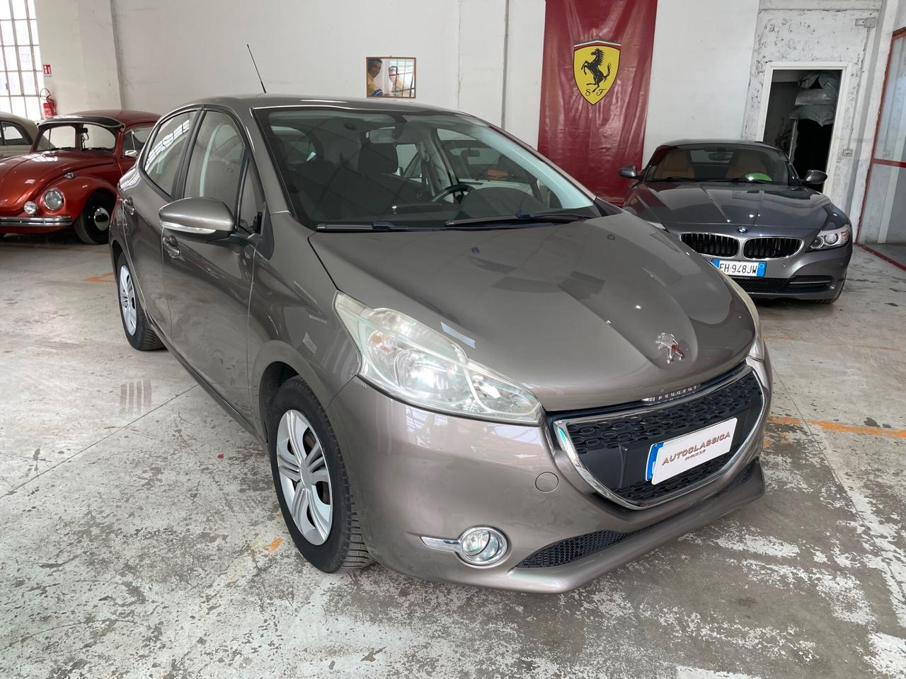 Peugeot 208 1.2 VTi 82 CV 5 porte 83.000KM!!!