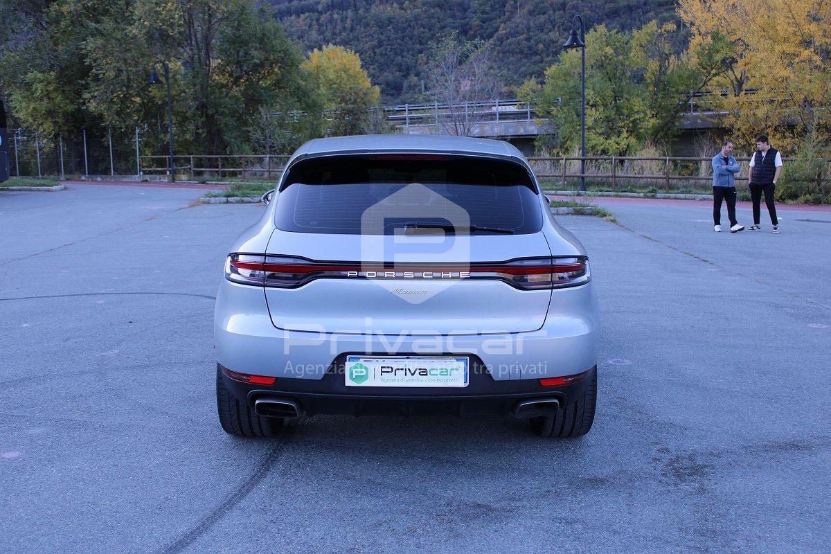 PORSCHE Macan 2.0