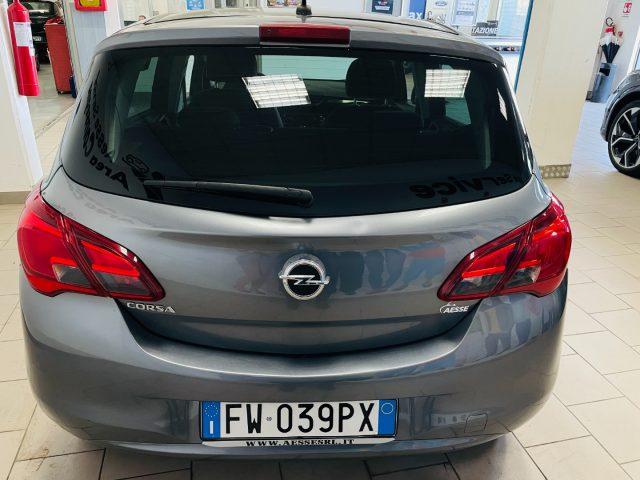 OPEL Corsa 1.2 5 porte Black Edition