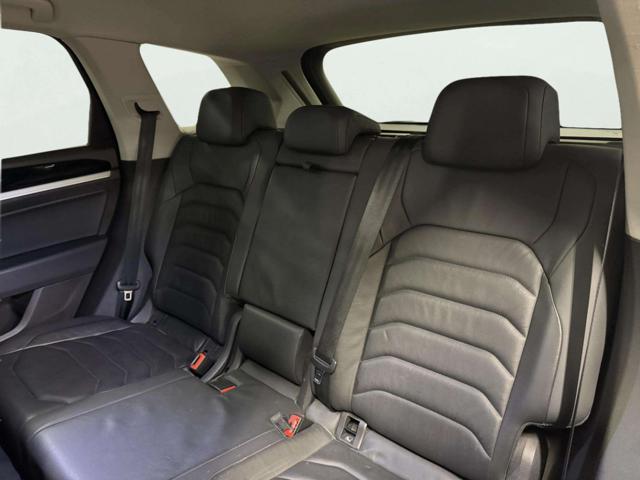 VOLKSWAGEN Touareg 3.0 V6 TDI SCR Black Style