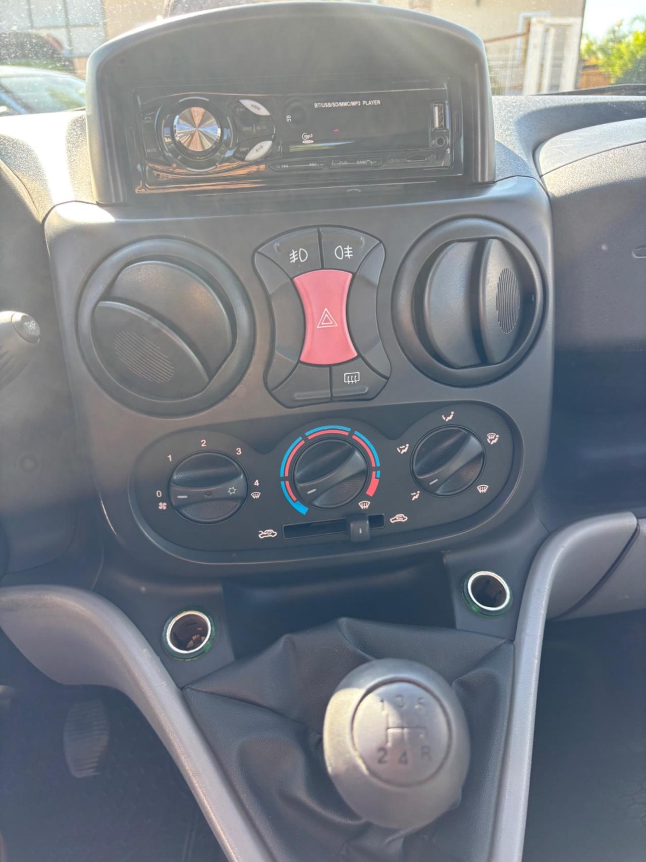 FIAT DOBLO’ 1.3MJ 85CV AUTOCARRO 5 POSTI