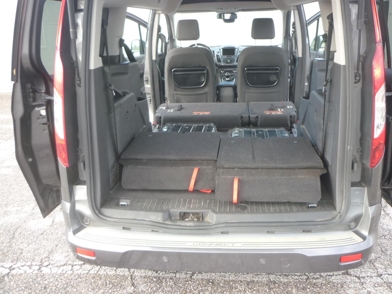 Ford Tourneo Connect7 1.5 TDCi 120 CV Titanium