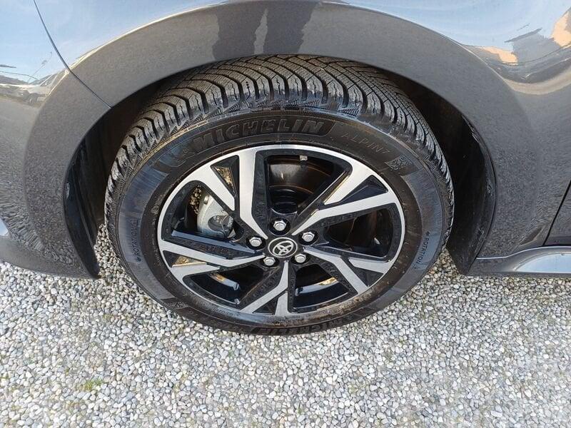 Toyota Yaris Yaris 1.5h 130 Lounge