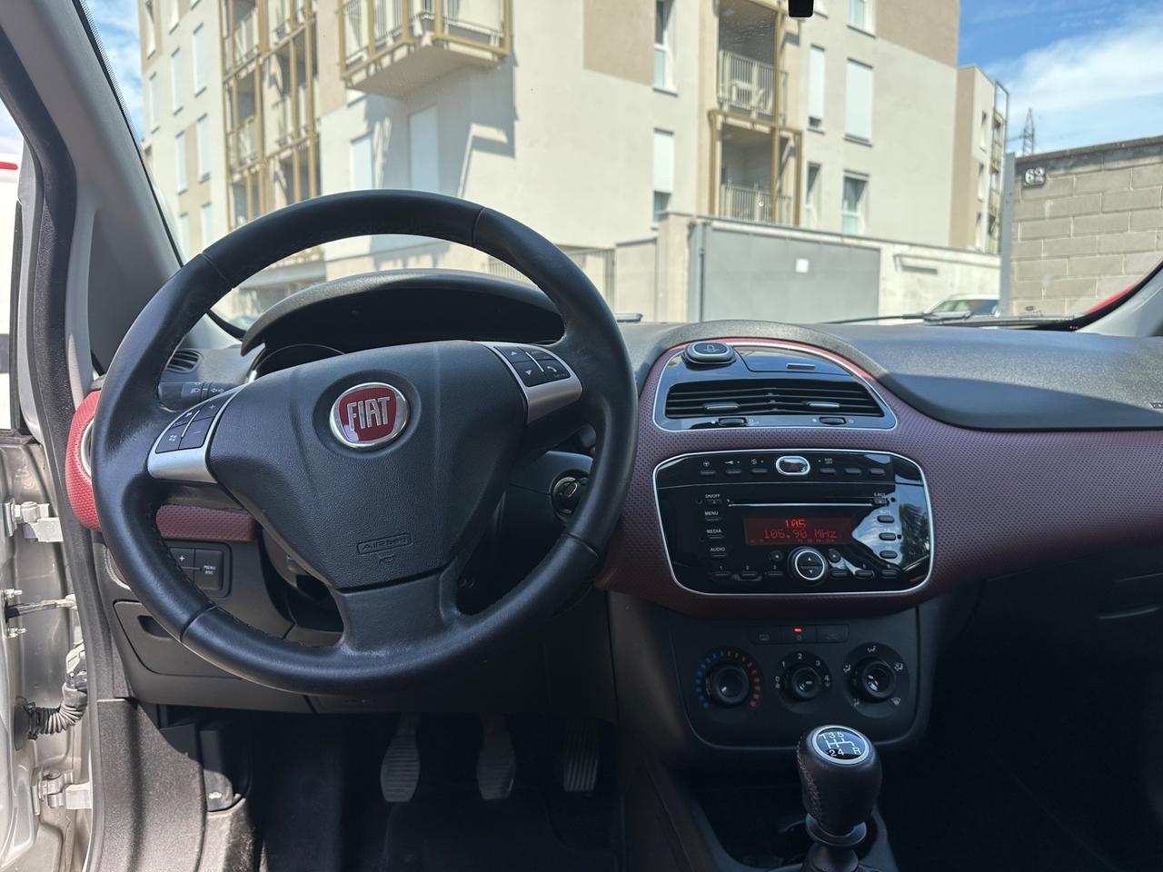 Fiat Punto Evo 1.4 5 porte Dynamic - ok neopatentati