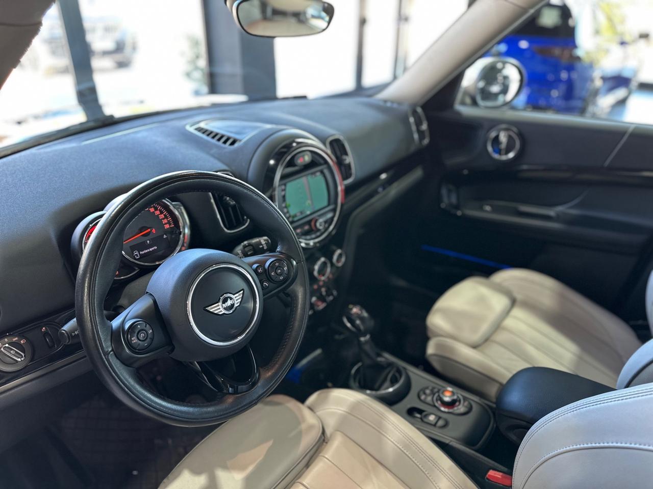 Mini Cooper D Countryman 2.0 Hype ALL4 Automatica