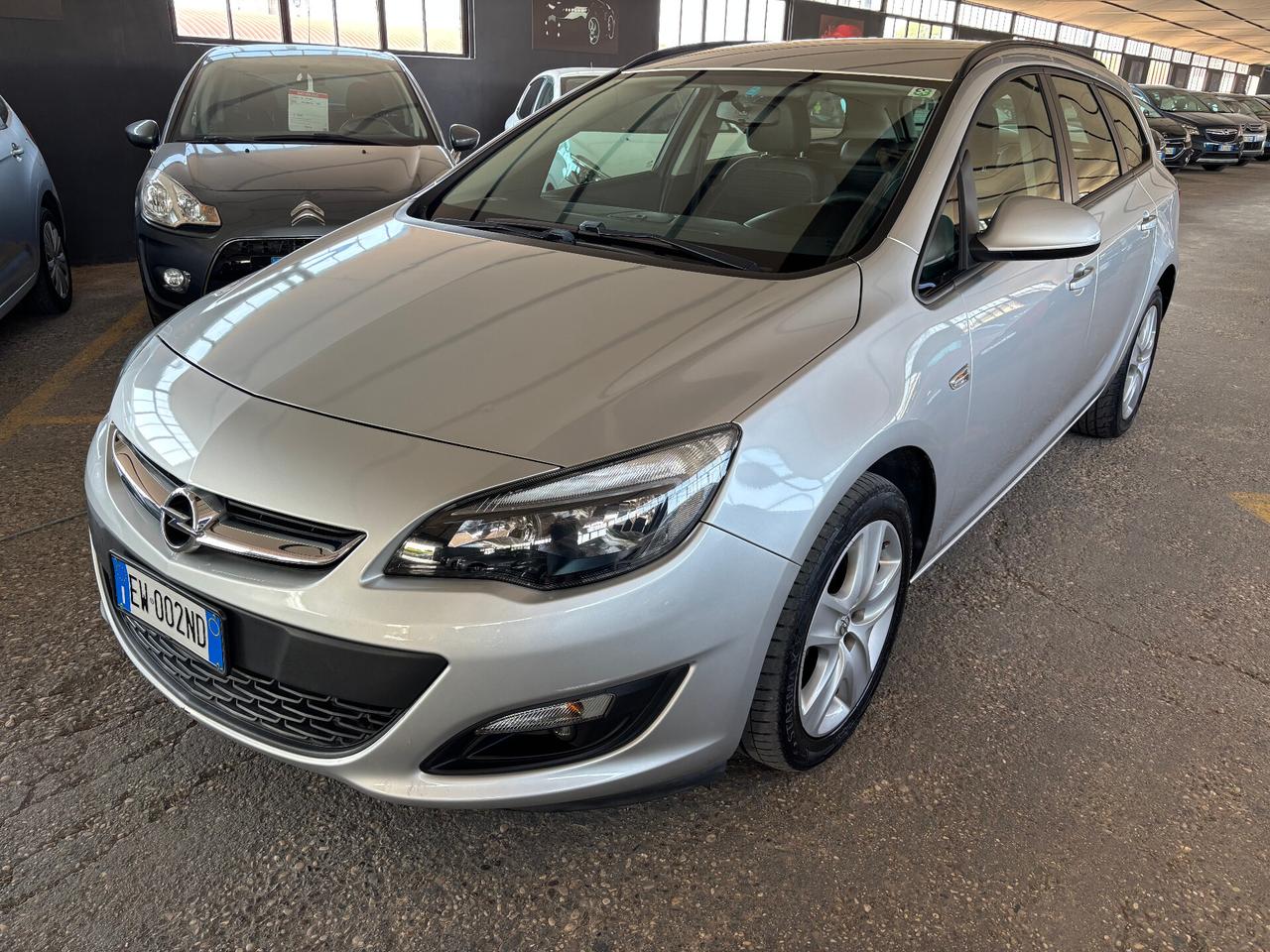 Opel Astra 1.7 CDTI 110CV Sports Tourer Cosmo NEOPATENTATO