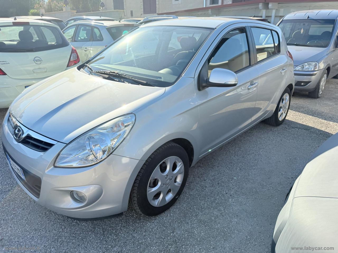 HYUNDAI i20 1.2 5p. Sound Edition