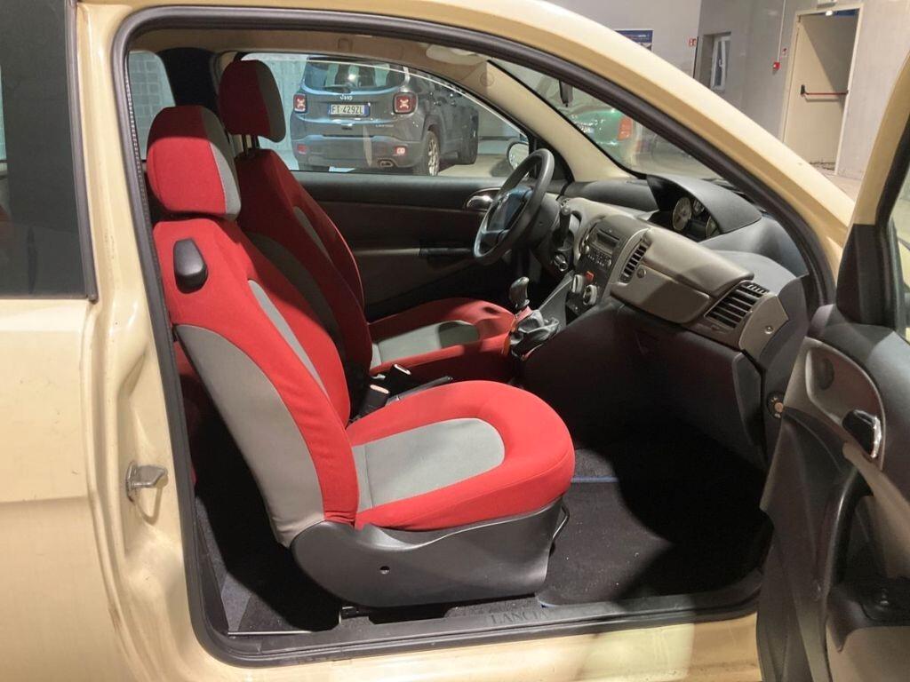 Lancia Ypsilon 1.2 Argento