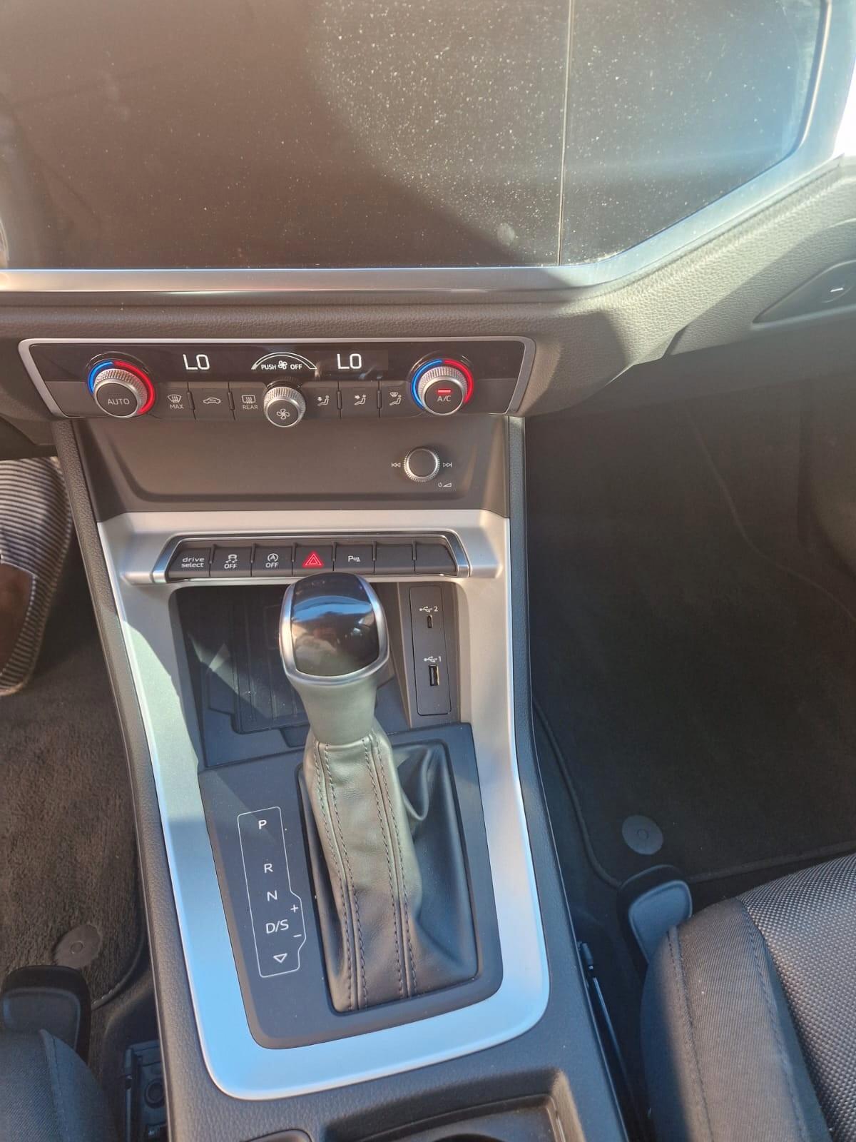 Audi Q3 SPB 35 TDI S tronic Business Plus