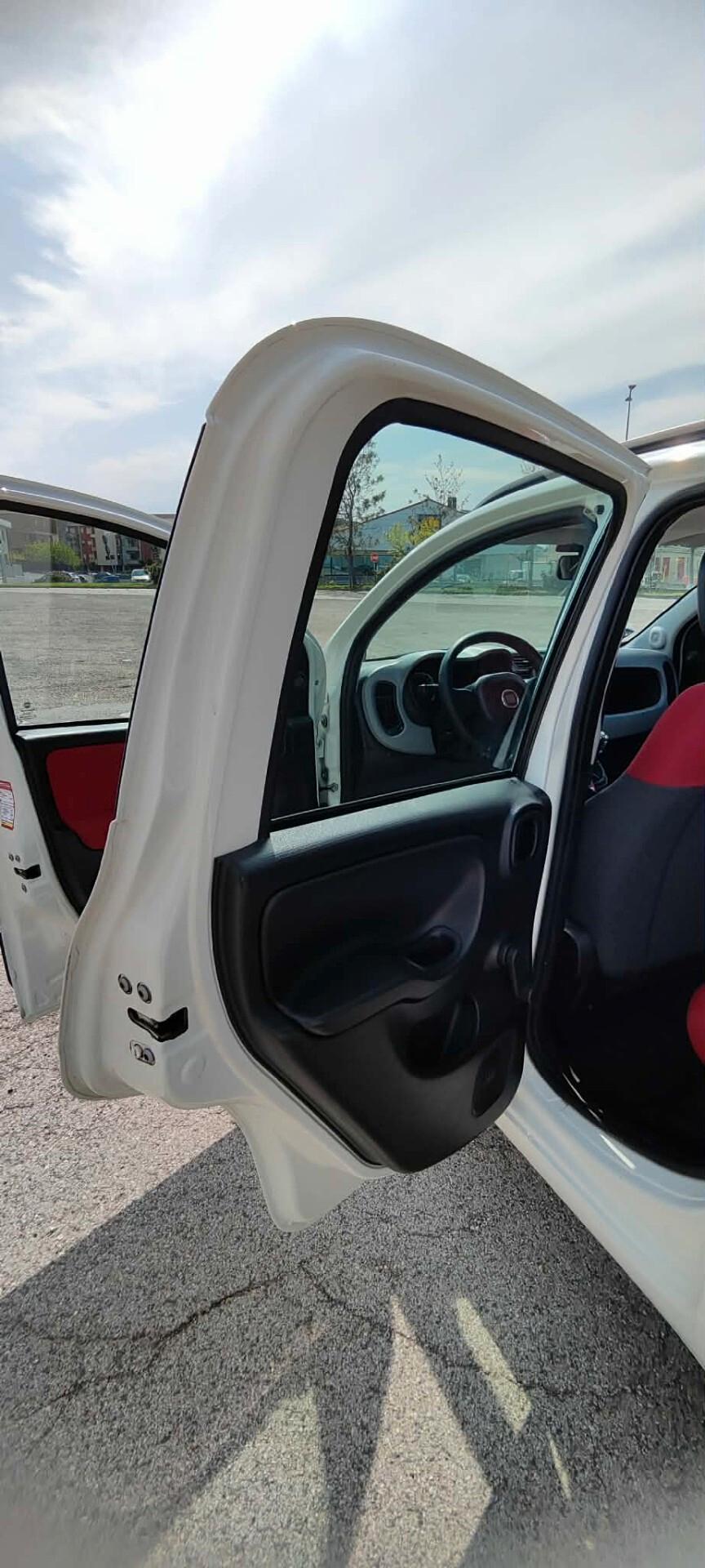 Fiat Panda 0.9 TwinAir Turbo Natural Power Lounge