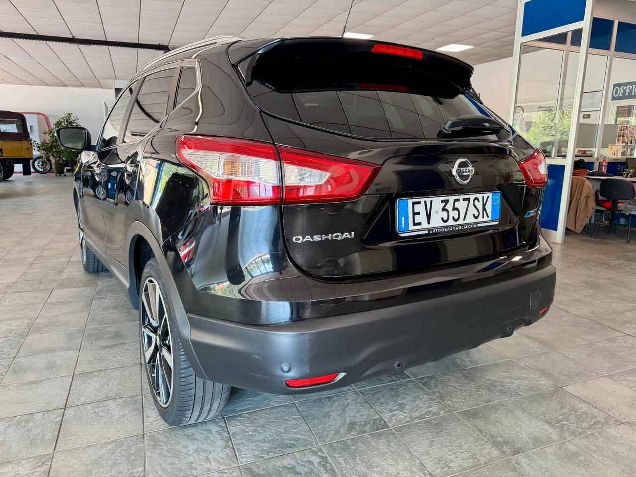 Nissan Qashqai 1.5 dCi 110 CV Tekna-NEOPATENTATI-