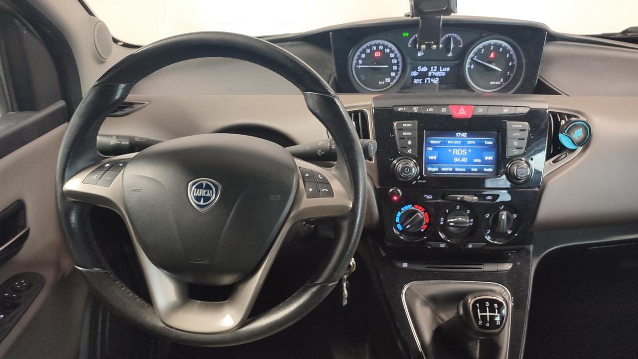 Lancia Ypsilon 1.2 69 CV 5 porte Platinum NEOPATENTATO EURO 6