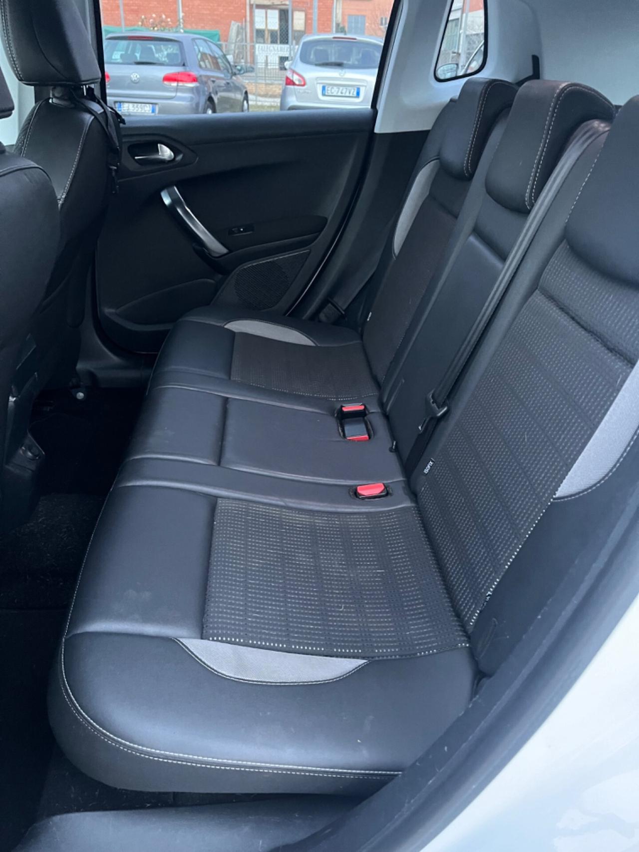 Peugeot 2008 1.5 Diesel AUTOMATICA PERFETTA