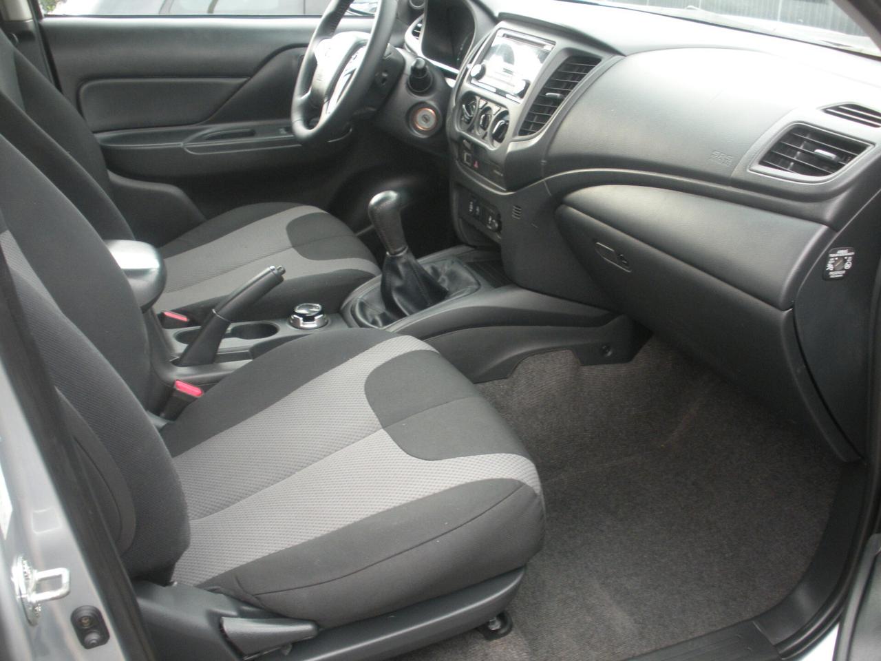 Mitsubishi L200 2.3 D Double Cab 4x4 Easy Select Inform