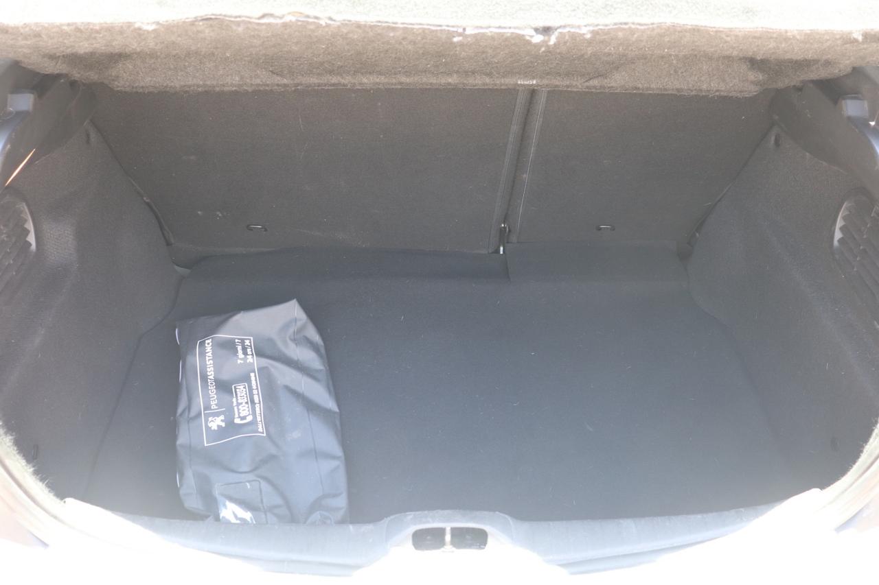 Peugeot 208 BlueHDi 75 5 porte Allure
