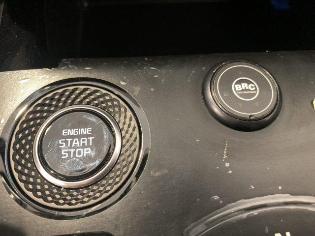 KIA Niro Tri-Fuel 1.6 GDi DCT HEV GPL Style