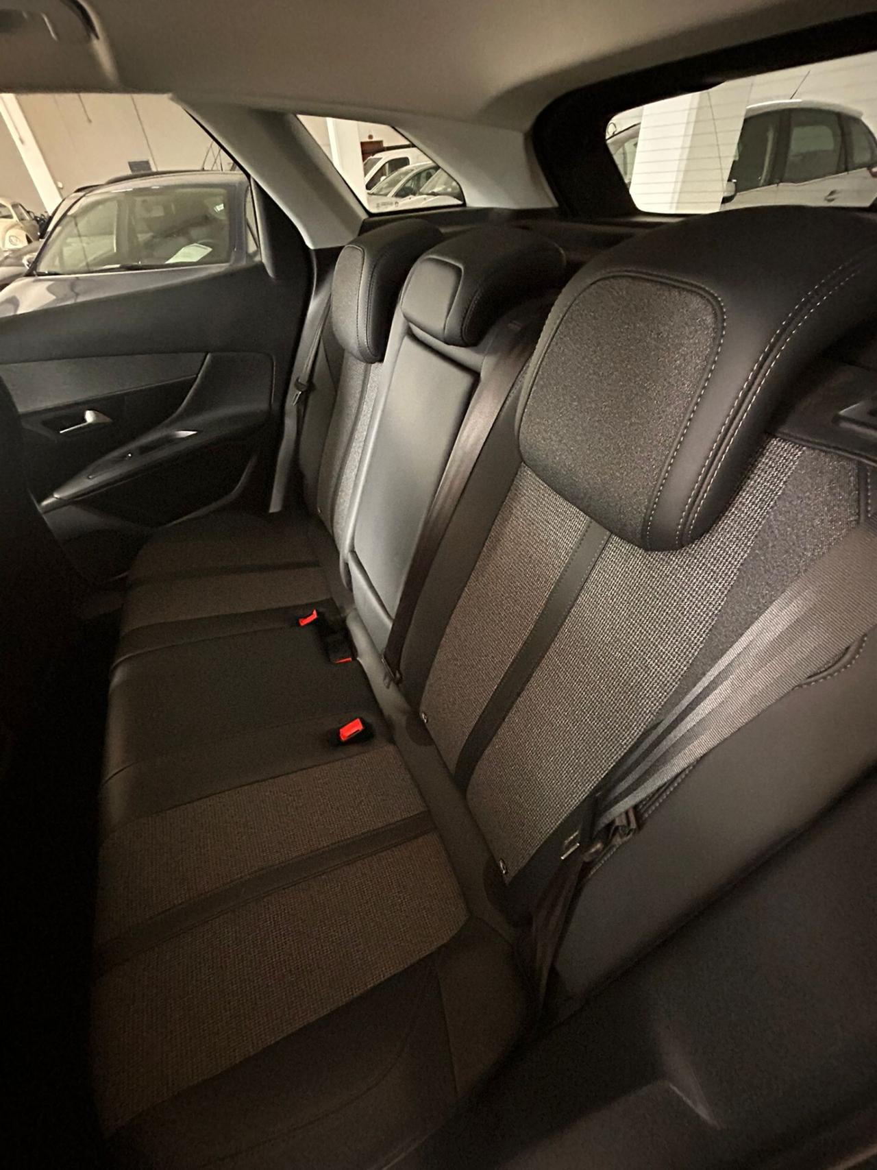 Peugeot 3008 BlueHDi 120 S&S EAT6 Allure