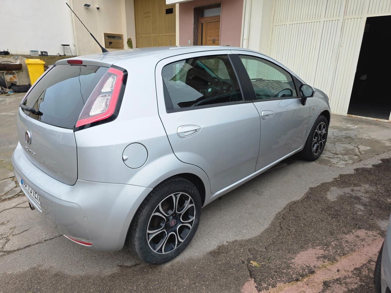 Fiat Punto 1.3 MJT II S&S 85 CV 5 porte ECO Lounge