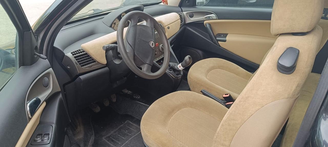 Lancia Ypsilon 1.3 Multijet 16V Oro