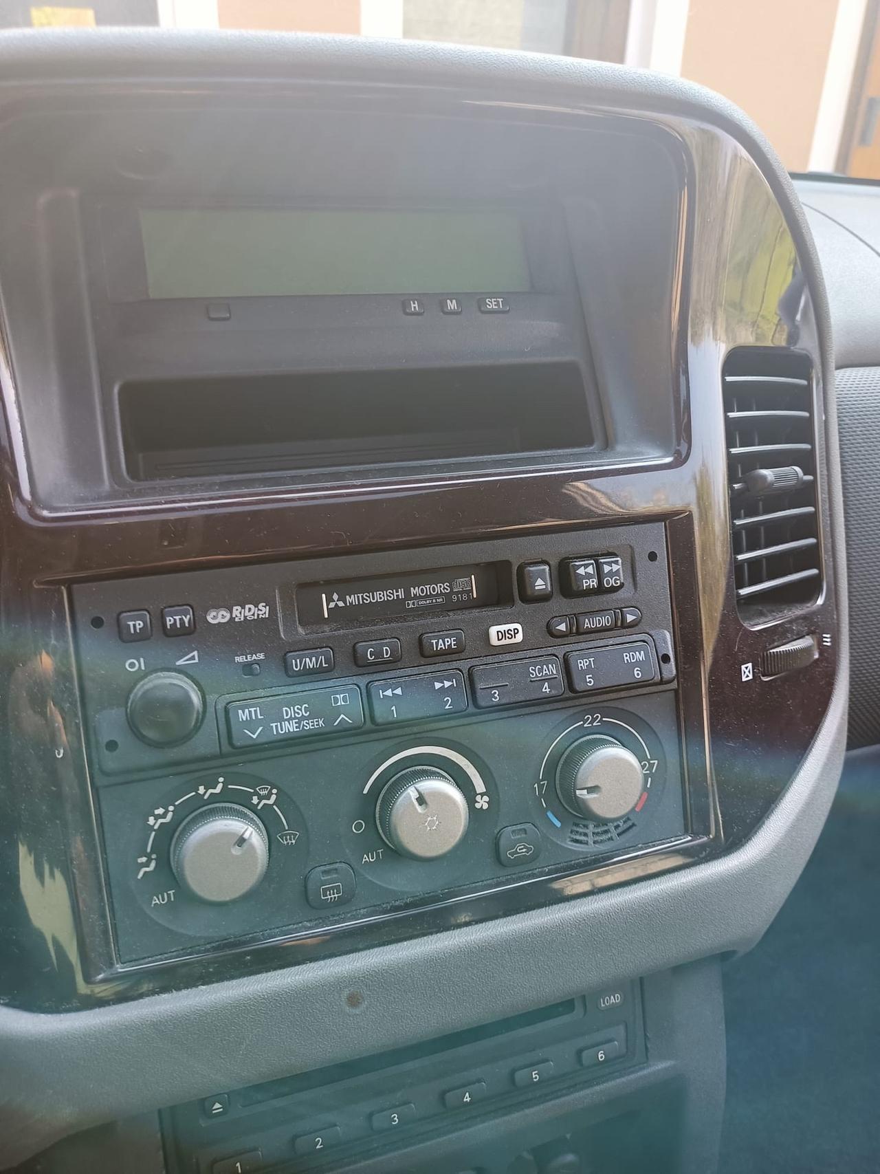 Mitsubishi Pajero 3.2 16V DI-D 3p. GLX