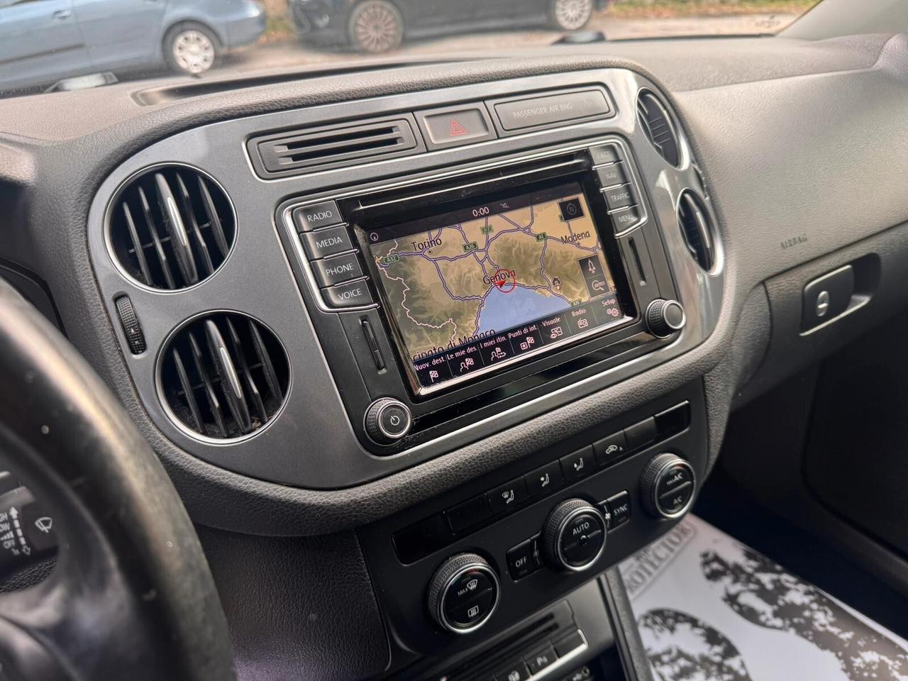 Volkswagen Tiguan 2.0 TDI 110 CV Sport & Style BlueMotion Technology E6