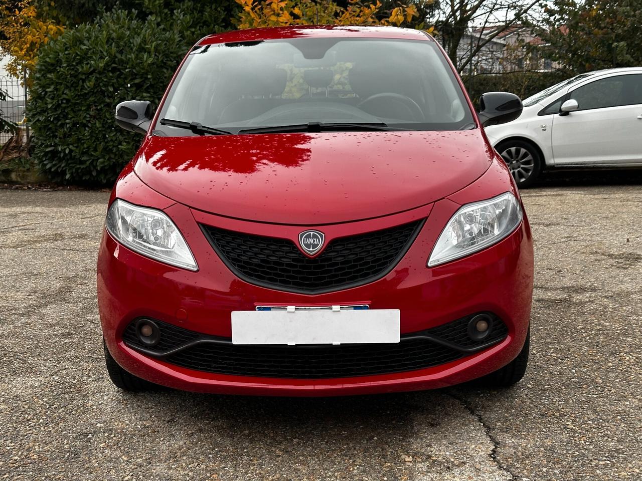 Lancia Ypsilon 1.2 69 CV 5 porte S&S Gold "NEOPATENTATI"