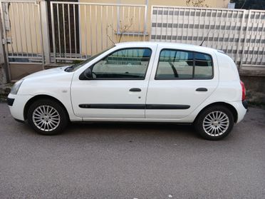 Renault Clio 1.2 Per Neopatentati