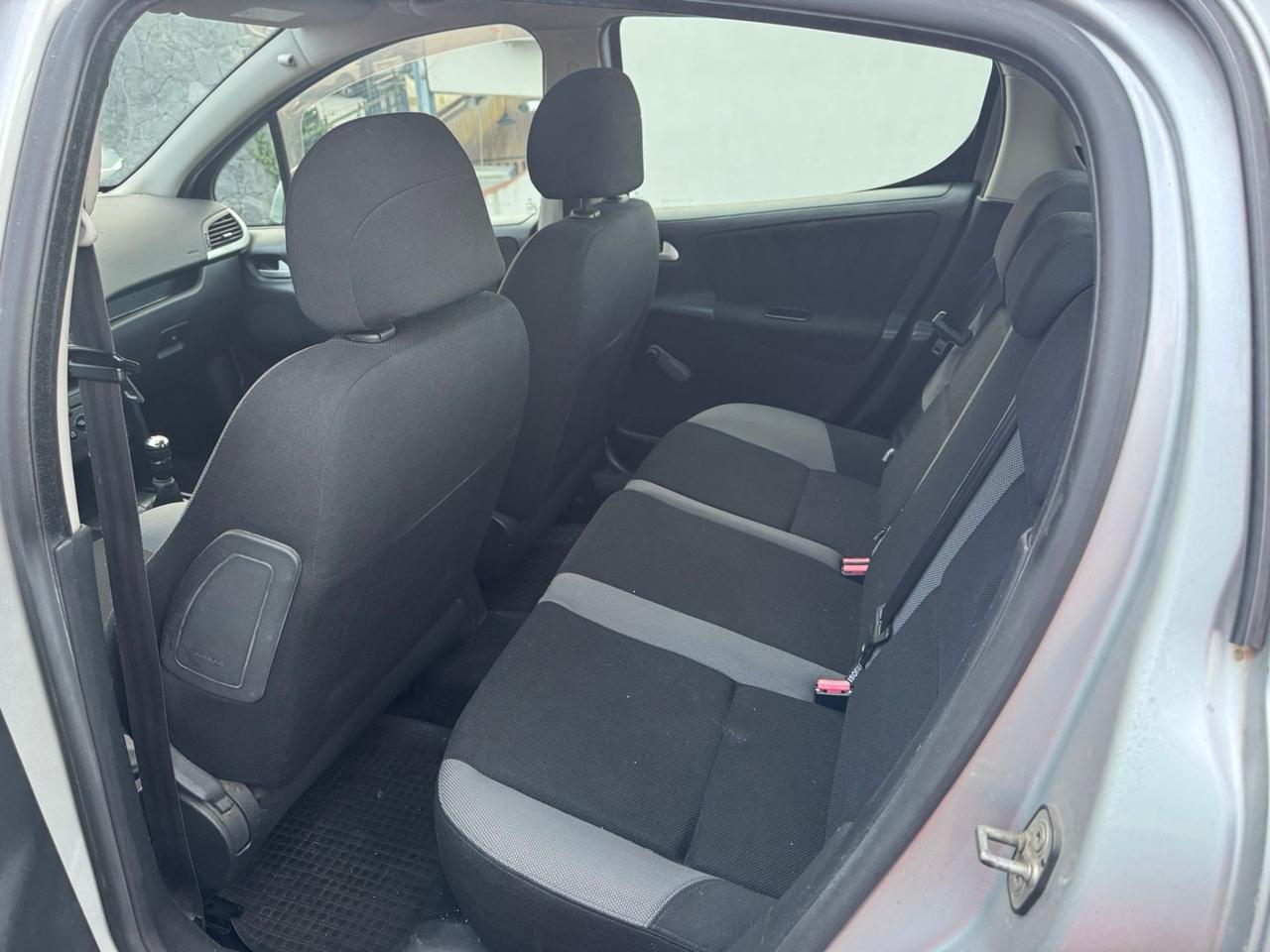 Peugeot 207 1.4 8V 75CV 5p. X Line