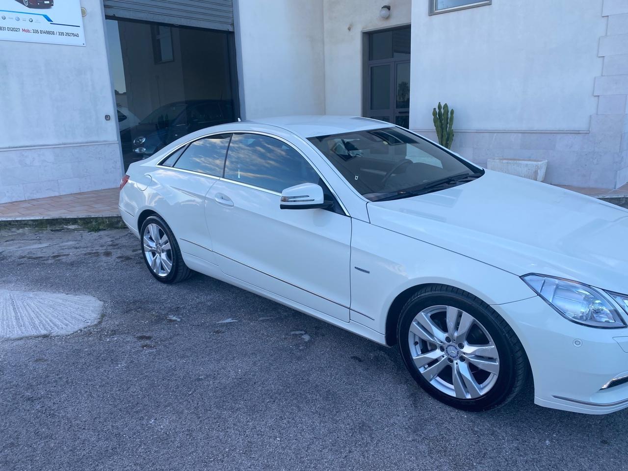 Mercedes-benz E 220 E 220 CDI Coupé BlueEFFICIENCY Avantgarde