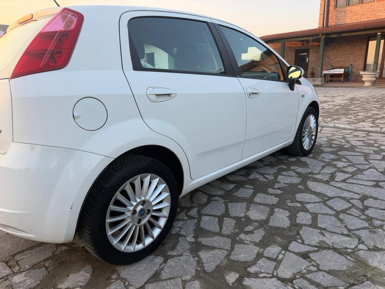 Fiat Grande Punto 1.4 5 porte Fun neopatentati
