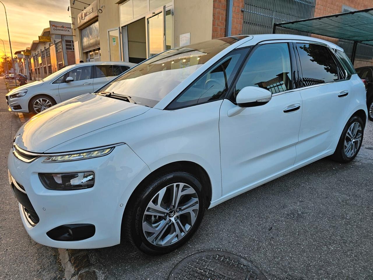 Citroen C4 Picasso 1.6 e-HDi 115cv Exclusive*Navi*Pdc*Led*Unipro*