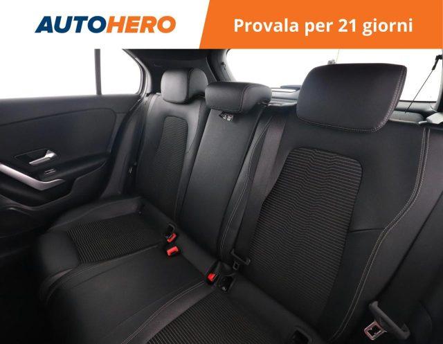 MERCEDES-BENZ A 200 Sport