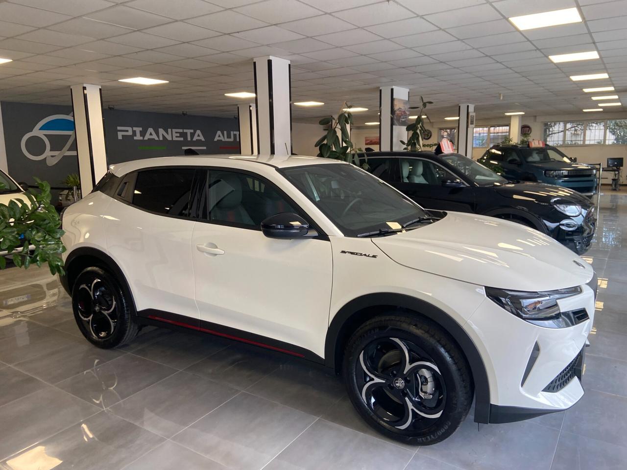 Alfa Romeo Junior Hybrid Speciale e-dct - KM0