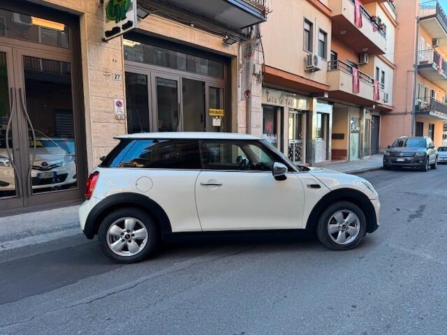 Mini Cooper 1.5 One D
