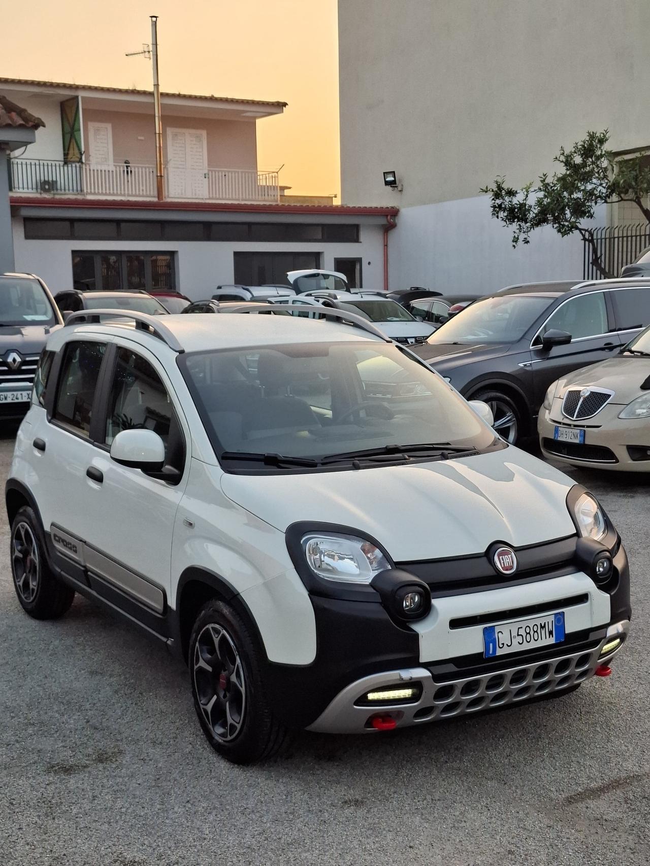 Fiat Panda Cross 1.0 FireFly S&S Hybrid 10.000 km