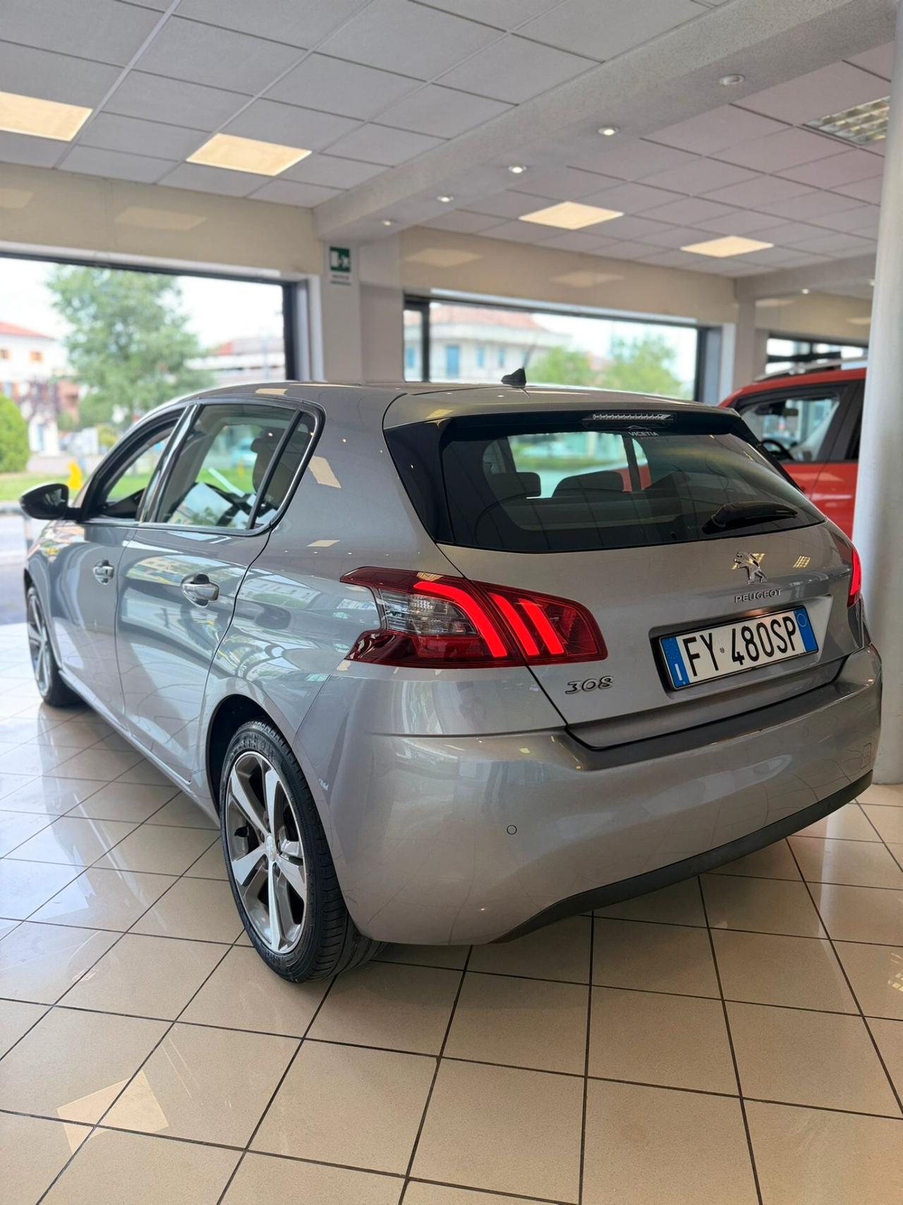 Peugeot 308 BlueHDi 130 S&S Active
