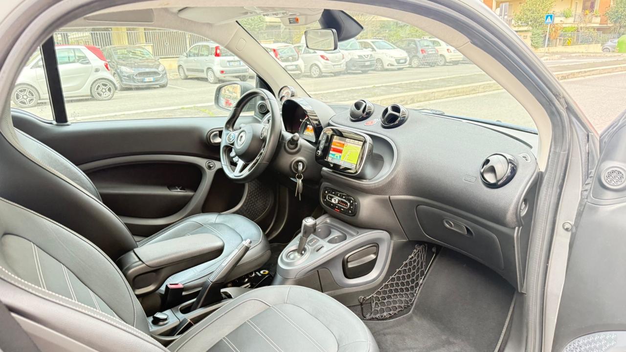Smart ForTwo 90 0.9 Turbo twinamic Prime PACK BRABUS LED NAVI PELLE PDC KAMERA PANORAMA