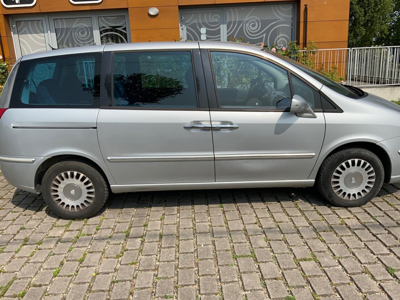 Lancia Phedra 2.2 jtd Emblema plus