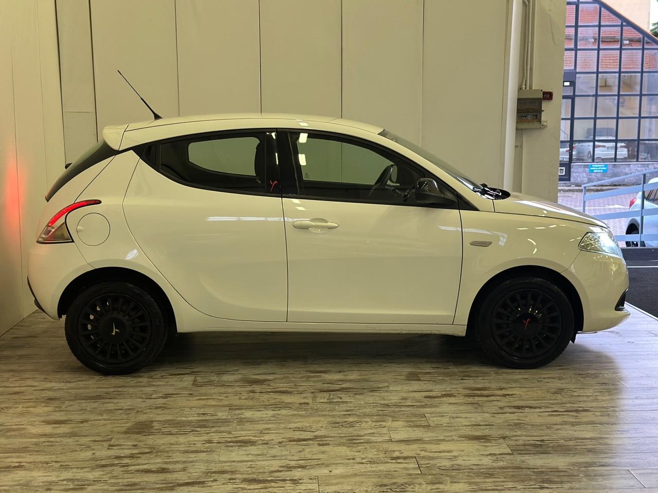 Lancia Ypsilon 1.2 Benzina GPL Ecochic Ok neopatentati